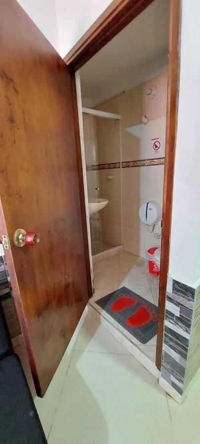 Hotel Medellin Calasanz Luaran gambar