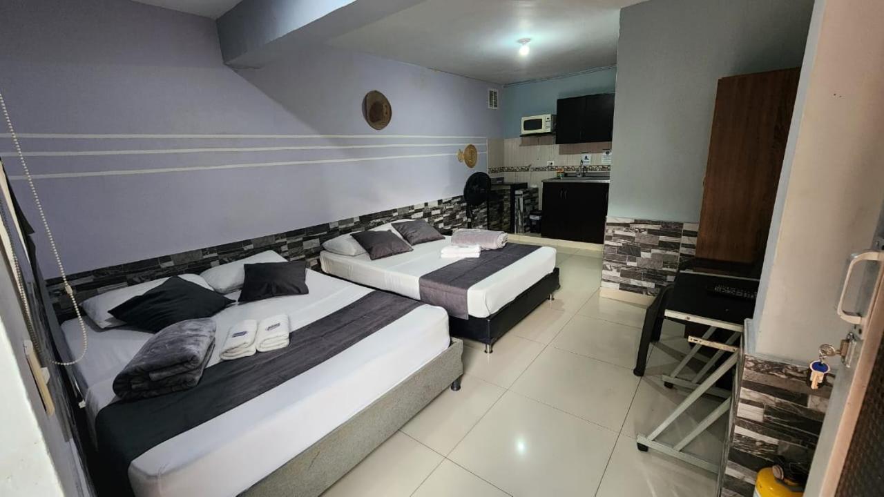 Hotel Medellin Calasanz Luaran gambar