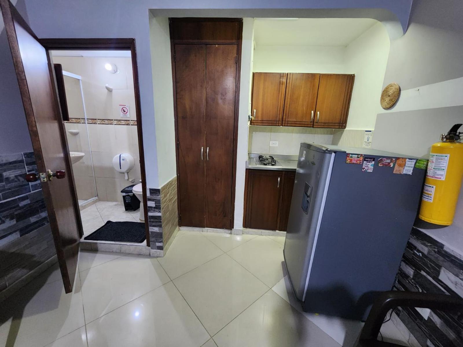 Hotel Medellin Calasanz Luaran gambar