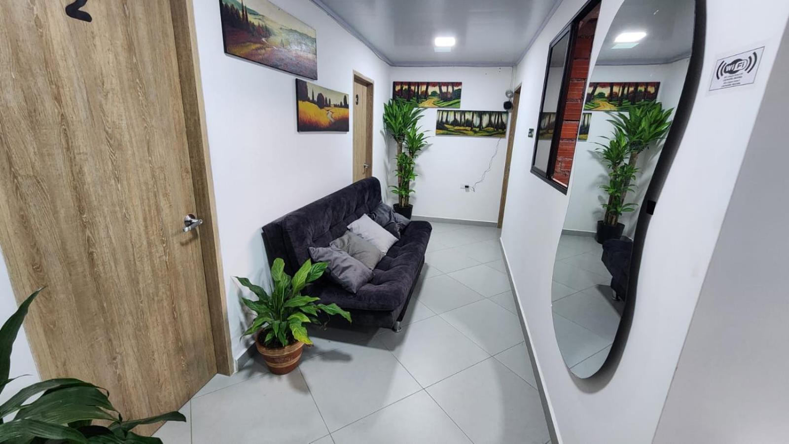 Hotel Medellin Calasanz Luaran gambar