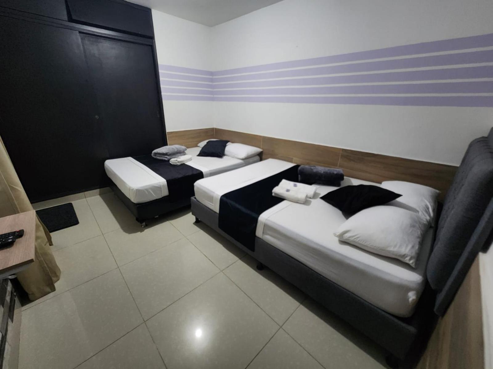 Hotel Medellin Calasanz Luaran gambar