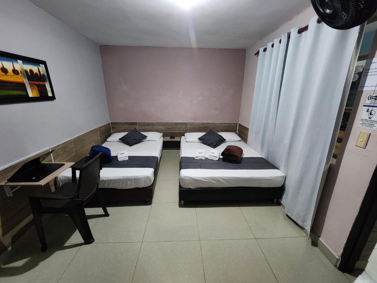 Hotel Medellin Calasanz Luaran gambar
