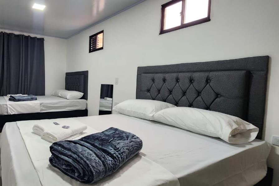 Hotel Medellin Calasanz Luaran gambar