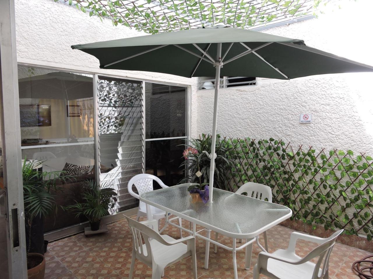 Hotel Medellin Calasanz Luaran gambar