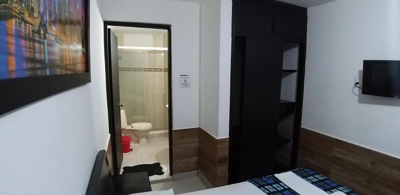 Hotel Medellin Calasanz Luaran gambar